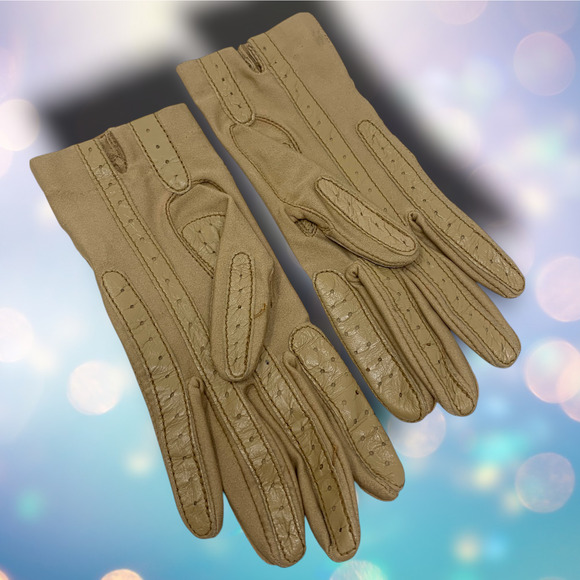 Vintage 1980's Isotoner Driving Length Gloves Tan Stretch Nylon Leather Trim - Picture 3 of 4